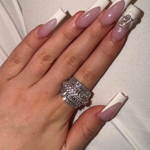 Elegant Silver Women's Ring